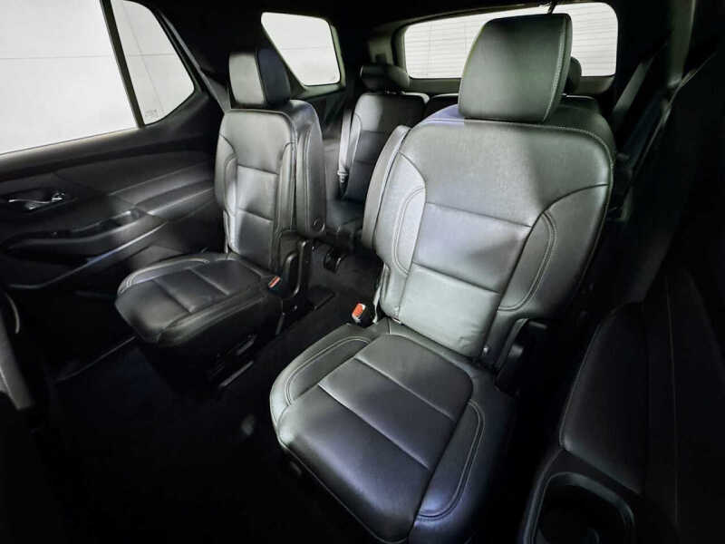 2022 Chevrolet Traverse LT Leather