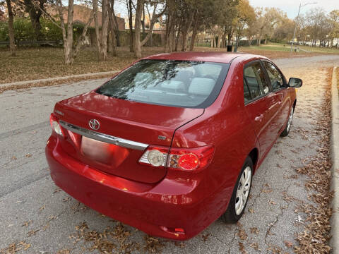 2013 Toyota Corolla LE