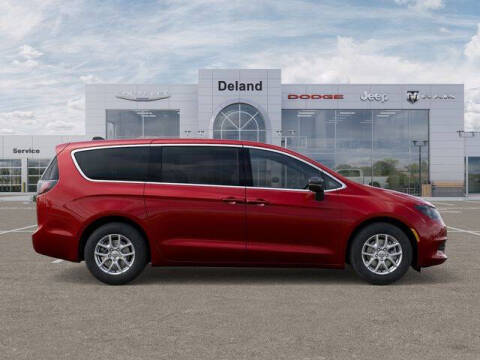 2026 Chrysler Voyager LX