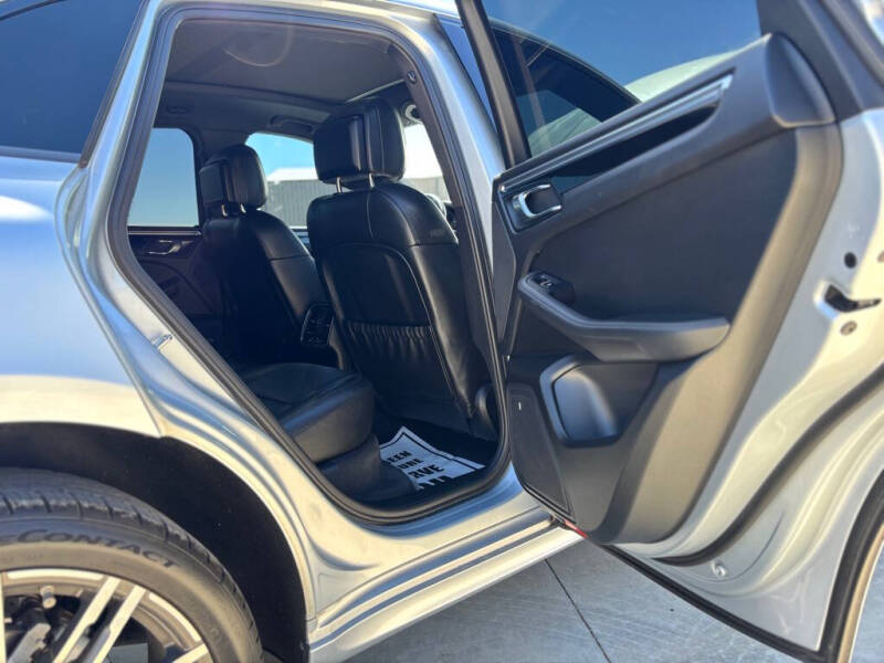 2018 Porsche Macan S
