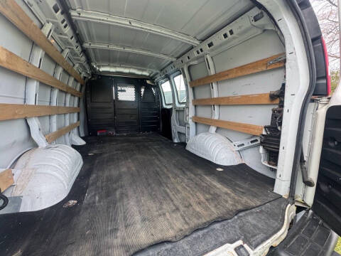 2018 GMC Savana 2500