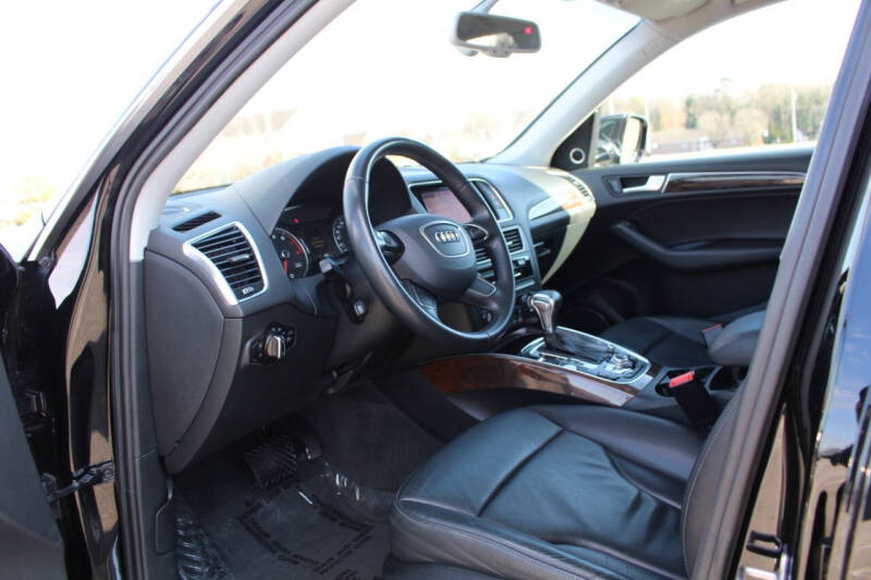 2016 Audi Q5 2.0T quattro Premium Plus