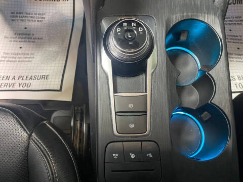 2020 Ford Escape Hybrid Titanium