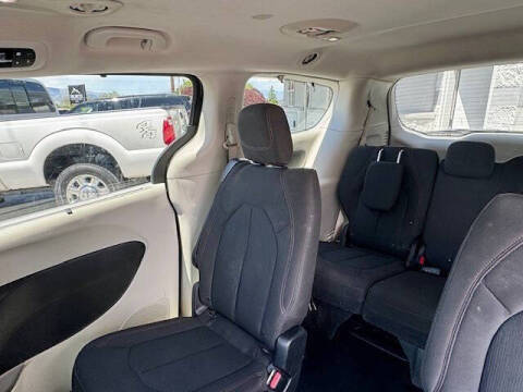 2017 Chrysler Pacifica Touring Plus