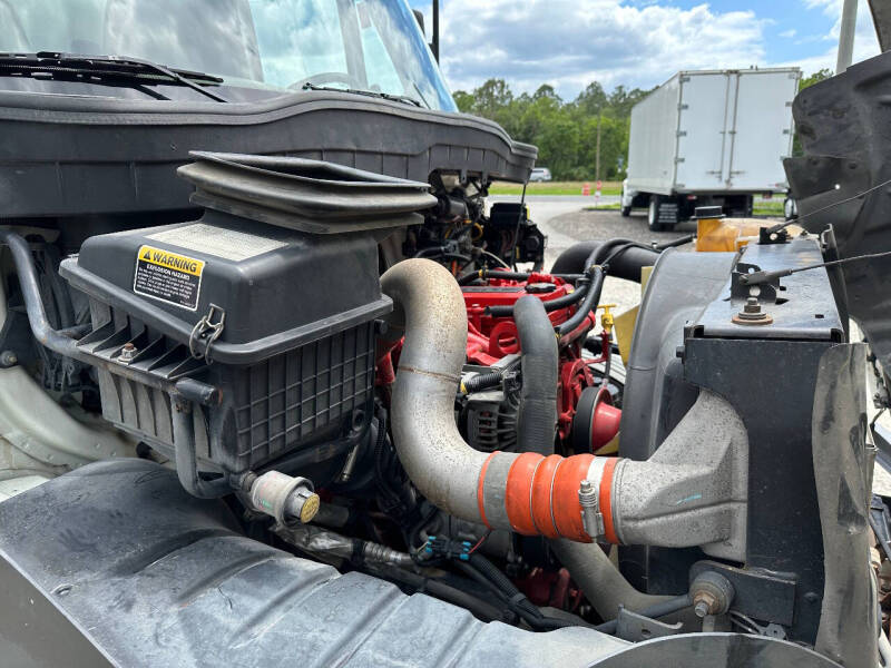 2018 International DuraStar 4300