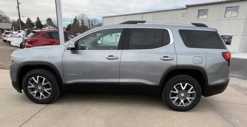 2023 GMC Acadia SLT