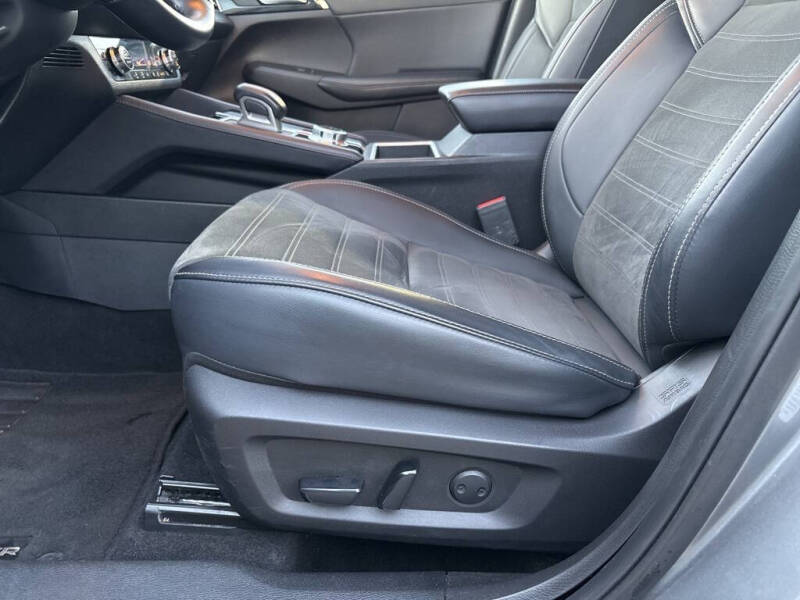 2024 Mitsubishi Outlander SE Black Edition