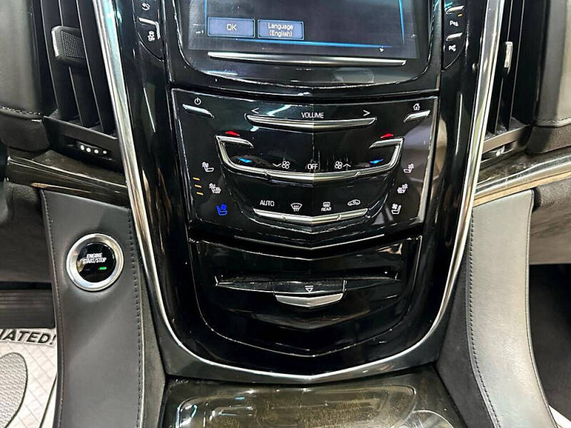2017 Cadillac Escalade Platinum