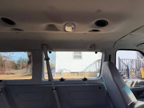 2008 Ford E-Series E-350 SD XLT