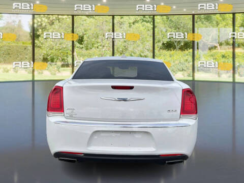 2018 Chrysler 300 Limited