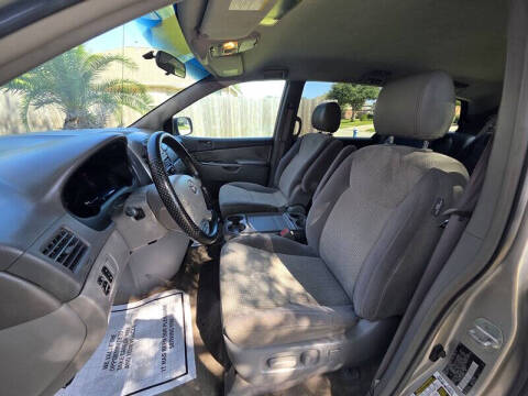 2007 Toyota Sienna LE 7-Passenger
