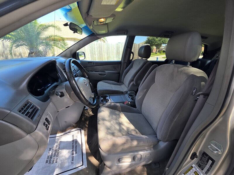 2007 Toyota Sienna LE 7-Passenger