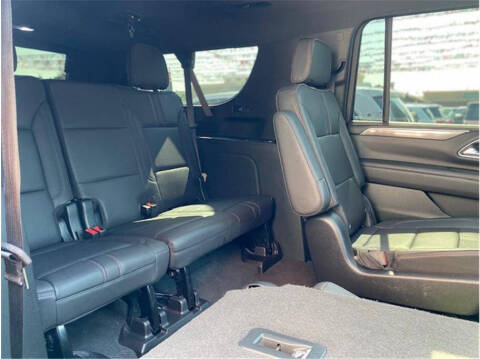 2022 Chevrolet Suburban RST