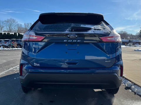 2024 Ford Edge SE