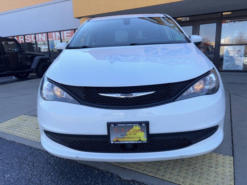 2021 Chrysler Voyager LX