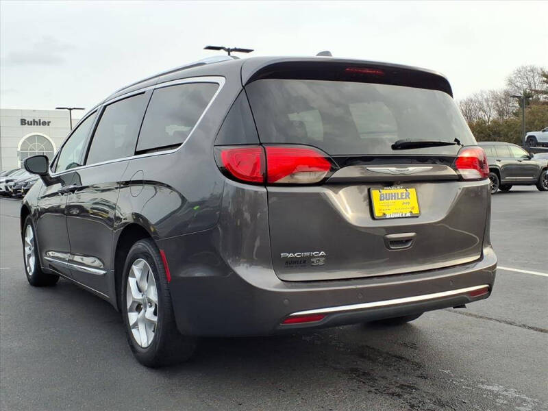 2020 Chrysler Pacifica Touring L