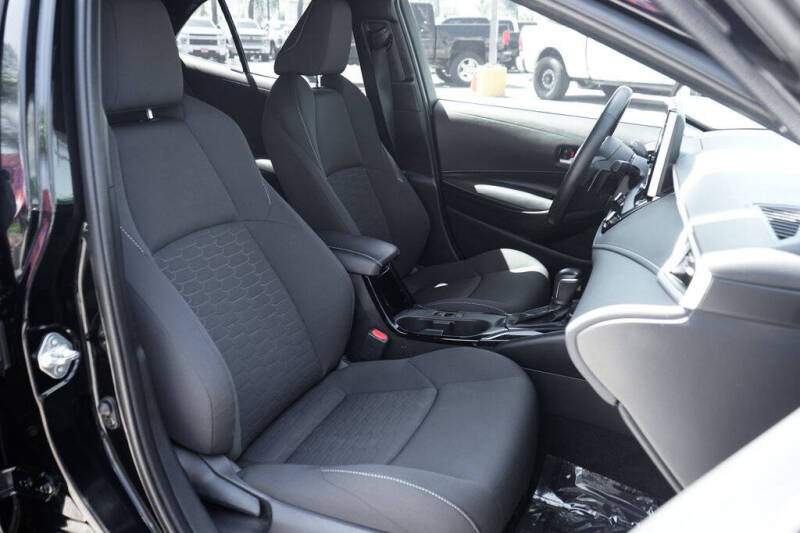 2023 Toyota Corolla Hatchback SE