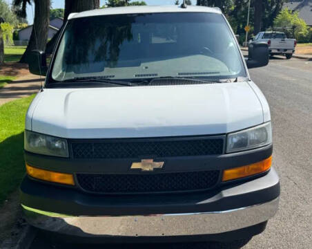 2018 Chevrolet Express LS 2500