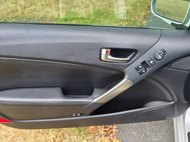 2016 Hyundai Genesis Coupe