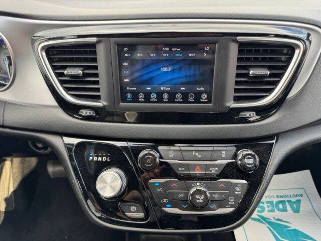 2020 Chrysler Pacifica Touring L