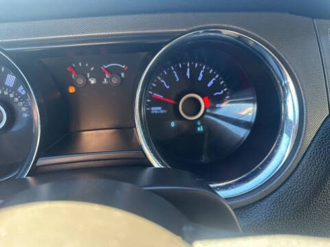 2014 Ford Mustang V6