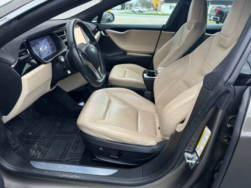 2015 Tesla Model S 85D