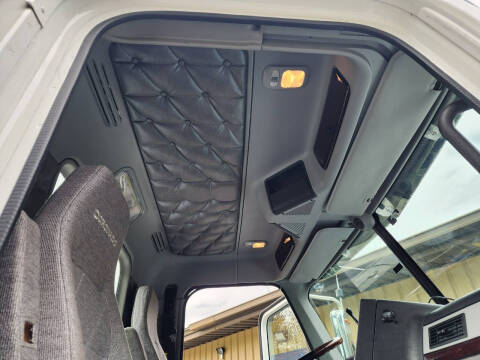 2012 Freightliner CORONADO