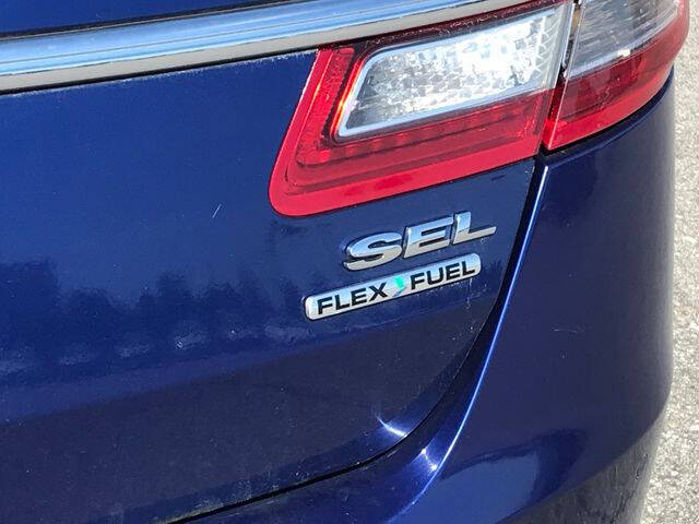 2015 Ford Taurus SEL