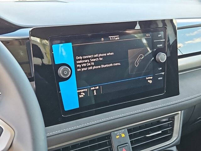 2025 Volkswagen Taos SE Black