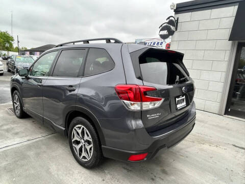 2022 Subaru Forester Premium