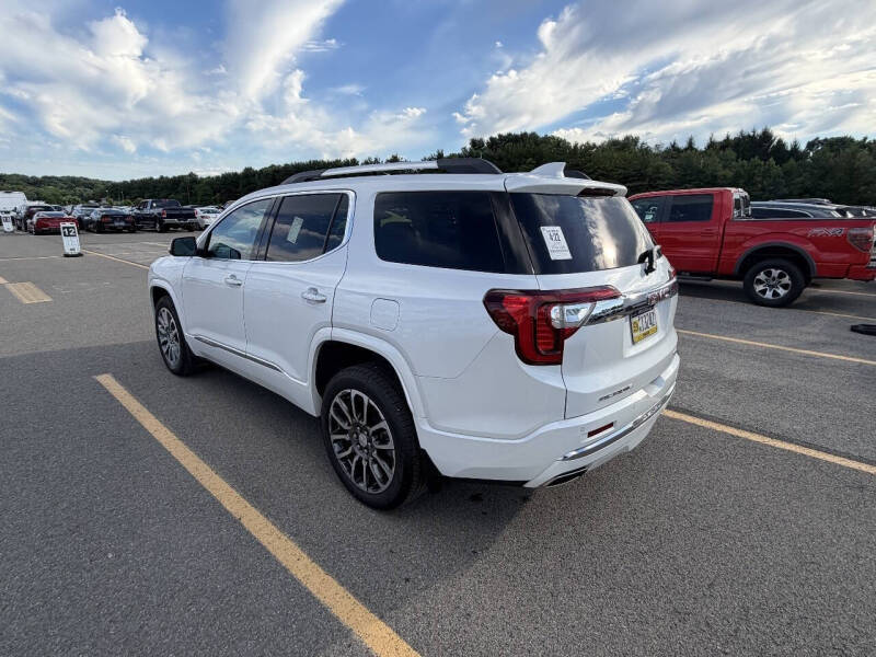 2020 GMC Acadia Denali