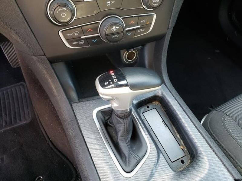 2017 Dodge Charger SXT