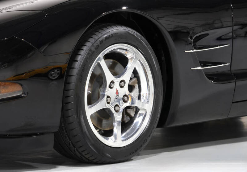 2004 Chevrolet Corvette