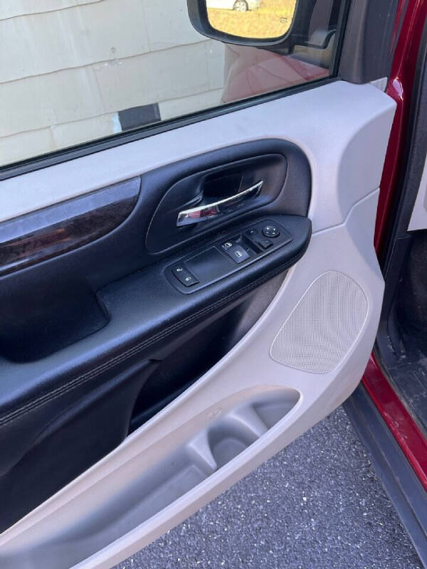 2016 Dodge Grand Caravan American Value Package