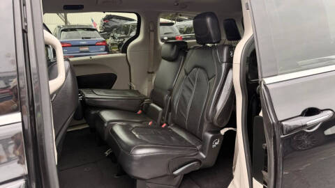 2018 Chrysler Pacifica Touring L