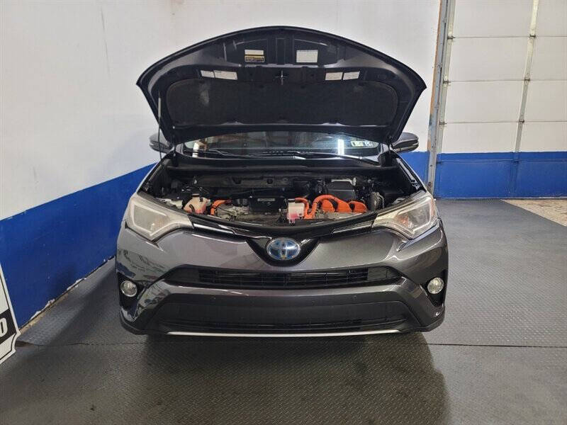 2016 Toyota RAV4 Hybrid XLE