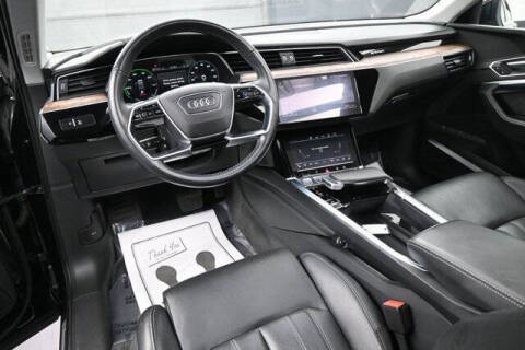 2019 Audi e-tron quattro Prestige