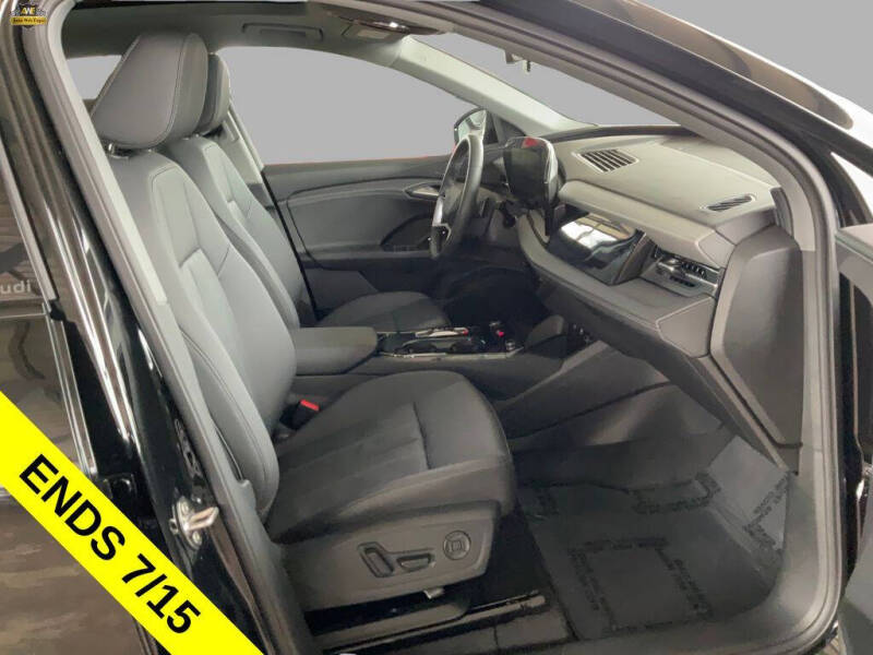 2025 Audi Q6 e-tron Premium
