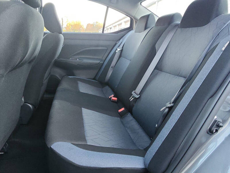 2025 Nissan Versa SV