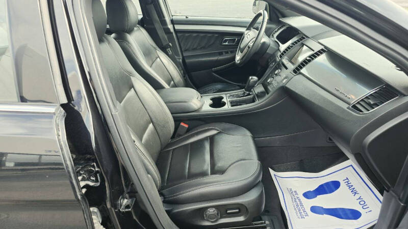 2019 Ford Taurus SEL