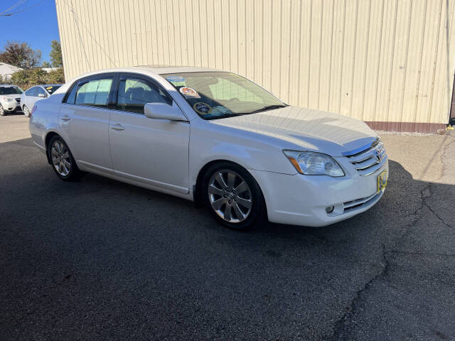 2007 Toyota Avalon for sale at BNM AUTO GROUP in GIRARD, OH