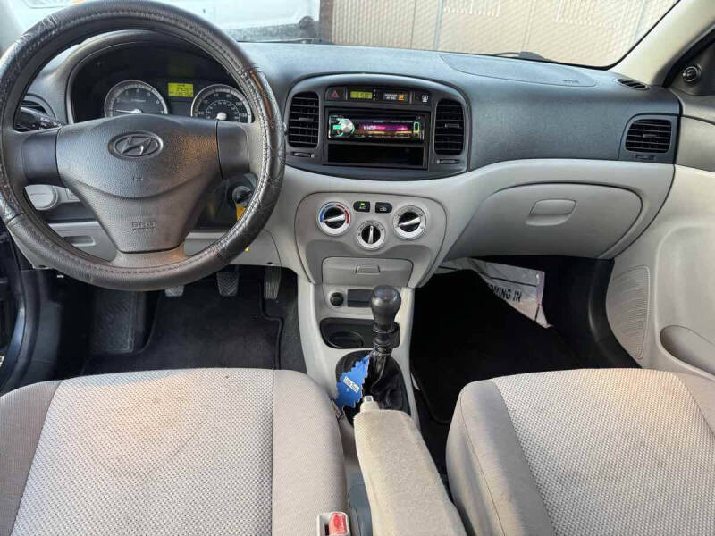 2009 Hyundai Accent GLS