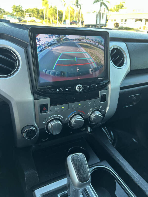 2017 Toyota Tundra SR5