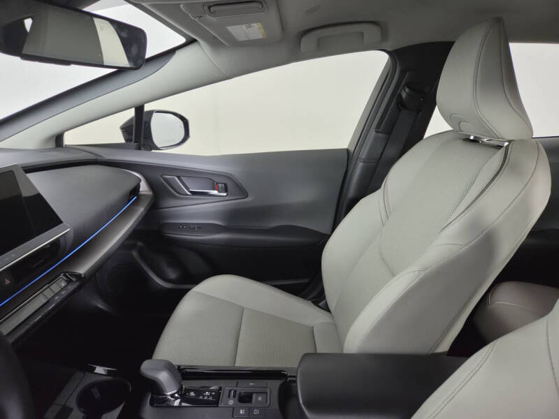 2023 Toyota Prius XLE