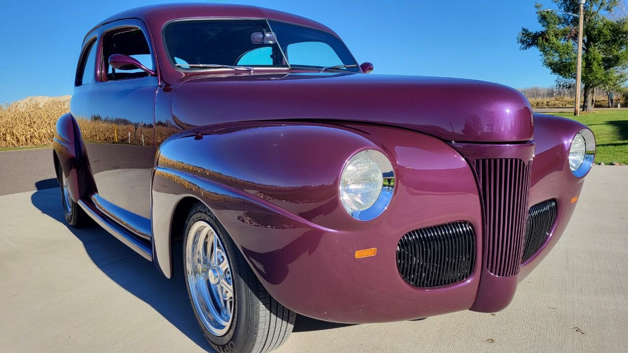 1941 Ford Super Deluxe 18