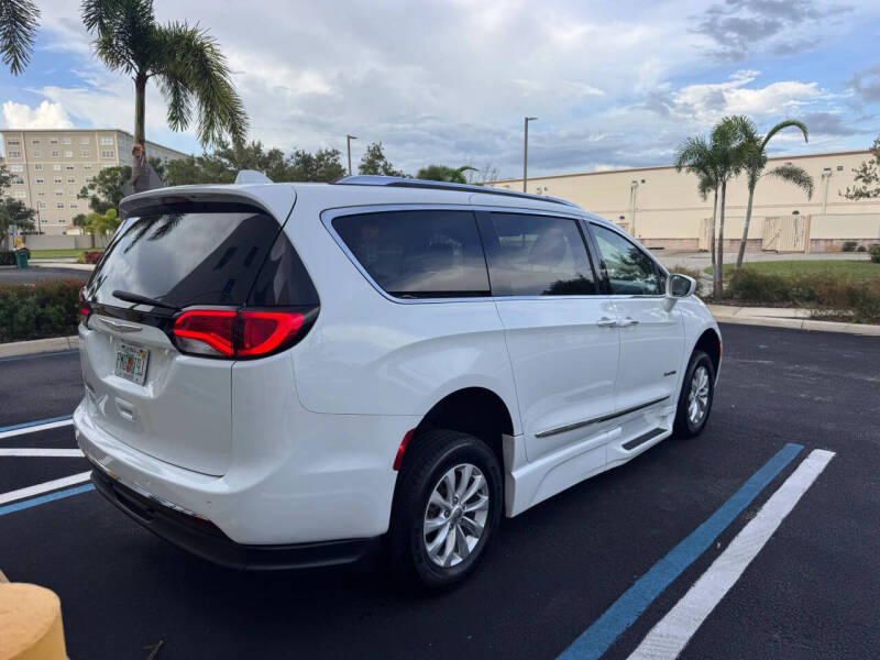2018 Chrysler Pacifica Touring L