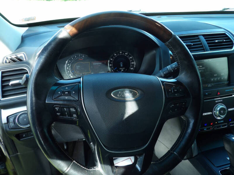 2016 Ford Explorer Platinum