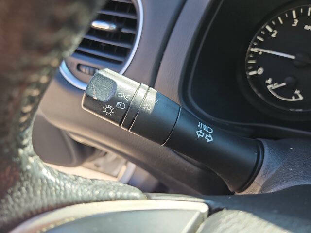 2016 Nissan Pathfinder SV