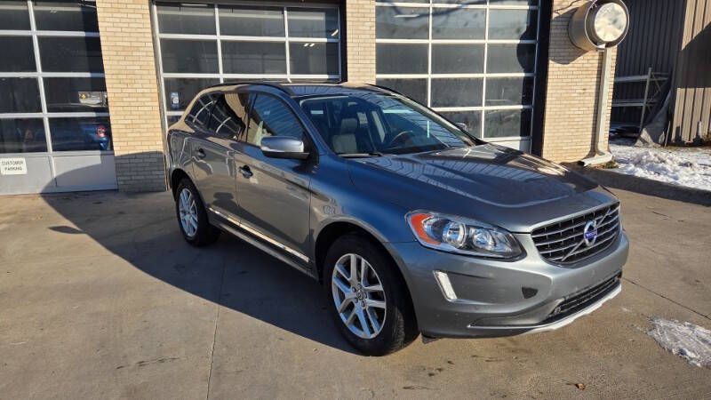 2017 Volvo XC60 T5 Dynamic