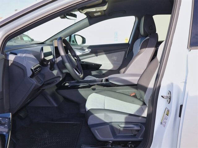 2025 Volkswagen ID.4 Pro